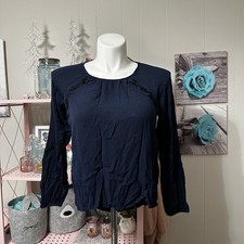 Simply Vera Women’s Medium Shirt Blue Long Sleeve Stylish Trendy Top