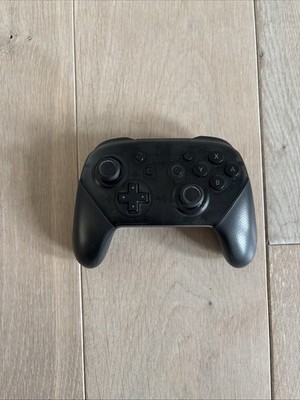 Nintendo Switch Pro Controller - Schwarz