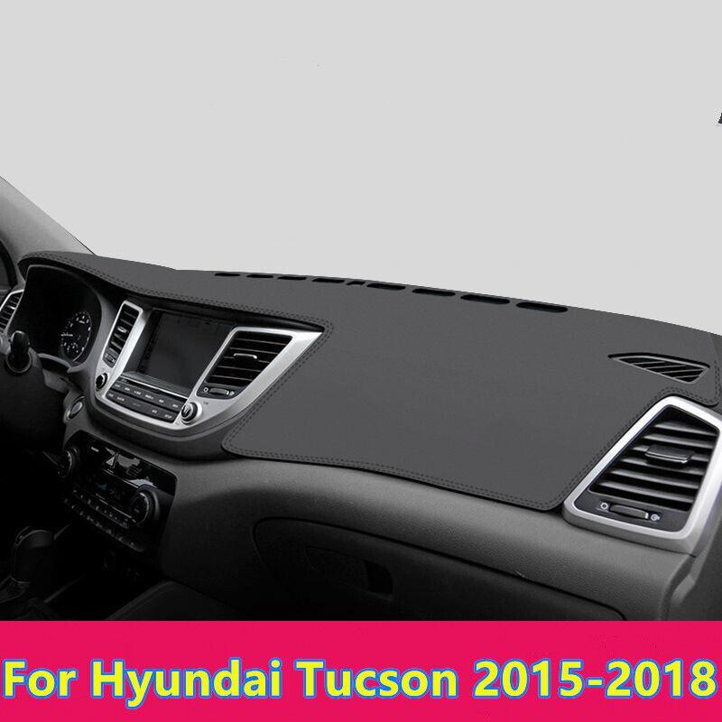 Housse De Tableau De Bord MOOWI Pour Hyundai Tucson 2015-2018 - Flanelle Antidérapante Noire | Protection Solaire