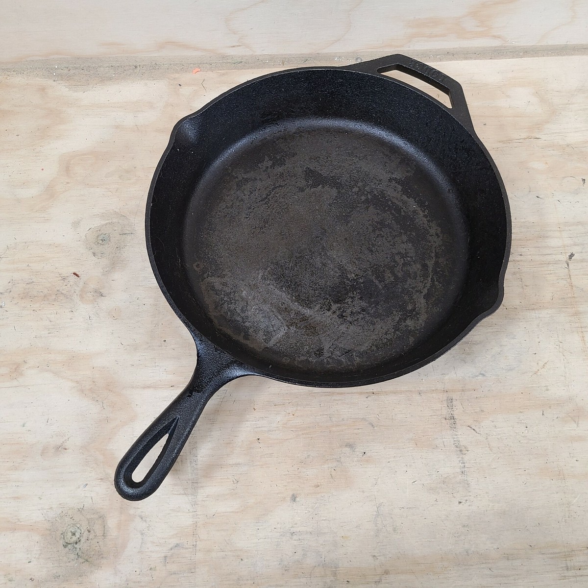 調理器具 Supreme Lodge 10&quot; Cast Iron Skillet Spring/Summer 2022 Preview – Supreme