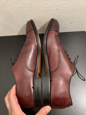 Allen Edmonds Fifth Avenue Leather Cap Toe Oxfords Burgundy  display picture 3