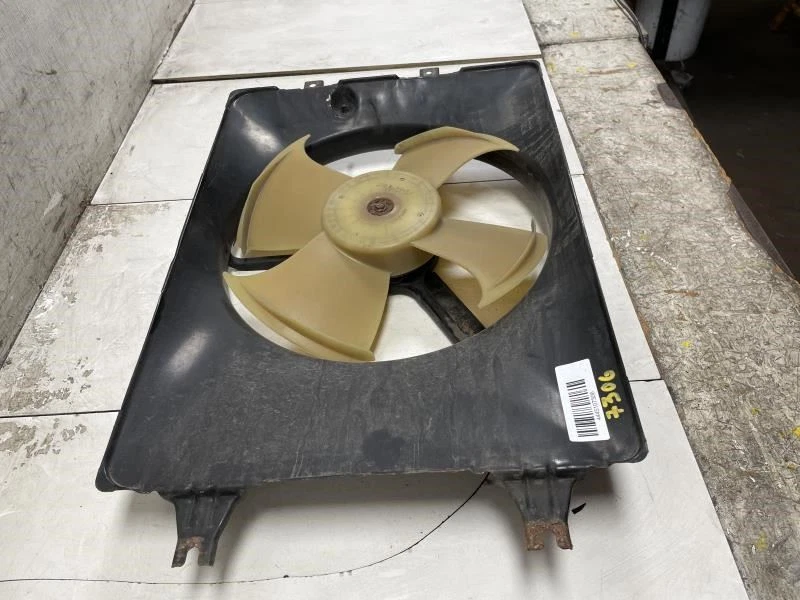 Honda Pilot Ex-L 2006 lado del pasajero delantero derecho aire acondicionado condensador conjunto de ventilador OEM+ Foto 2 de 4