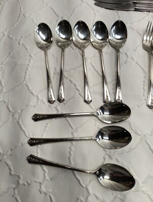 Holmes & Edwards Inlaid IS Silver Plate Spring Garden Flatware Set