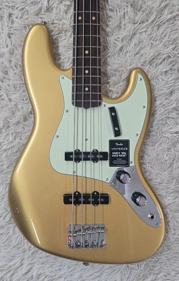 Fender Vintera® III Early '60s Jazz Bass, Rosewood Fingerboard