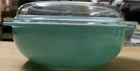 Vintage Pyrex Solid Turquoise Aqua Blue Teal 024 2 Qt. Bowl WITH LID Ovenware