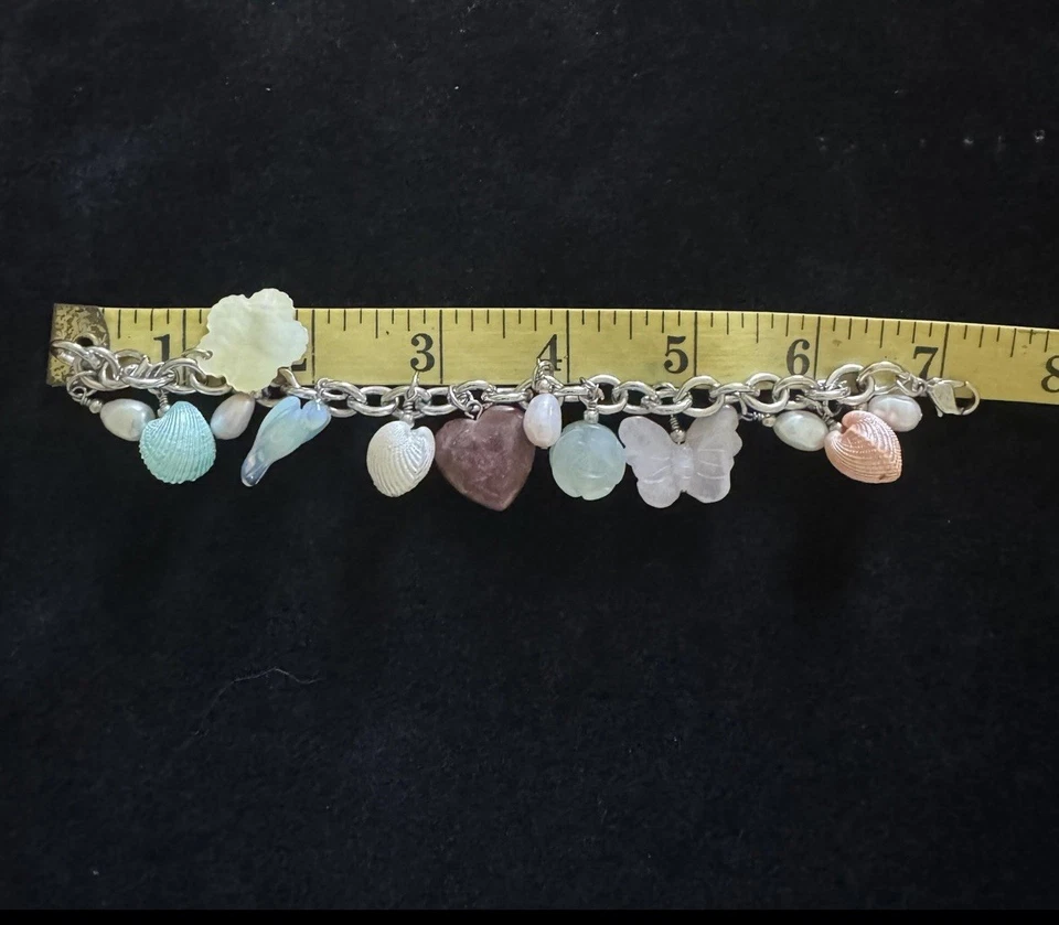 Lee Sands shell & stone heart charm bracelet – excellent condition - Image 3 of 4