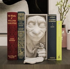 Book Nook Dobby
