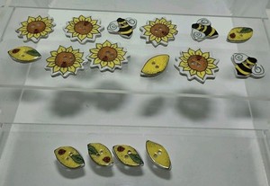 VTG Unknown Brand 16 Ceramic 2 Hole Buttons Sunflowers Lemons Bees Ladybugs 