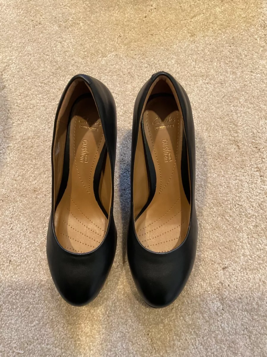 CLARKS WOMEN S BRIER DOLLY DRESS PUMP 6.5 W