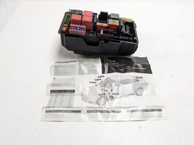 MERCEDES C CLASS FUSE BOX A2055845302 2.1 CDI W205 2016