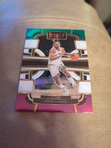 Devin Vassell 2023-24 Panini Select #48 Green White Purple Prizm