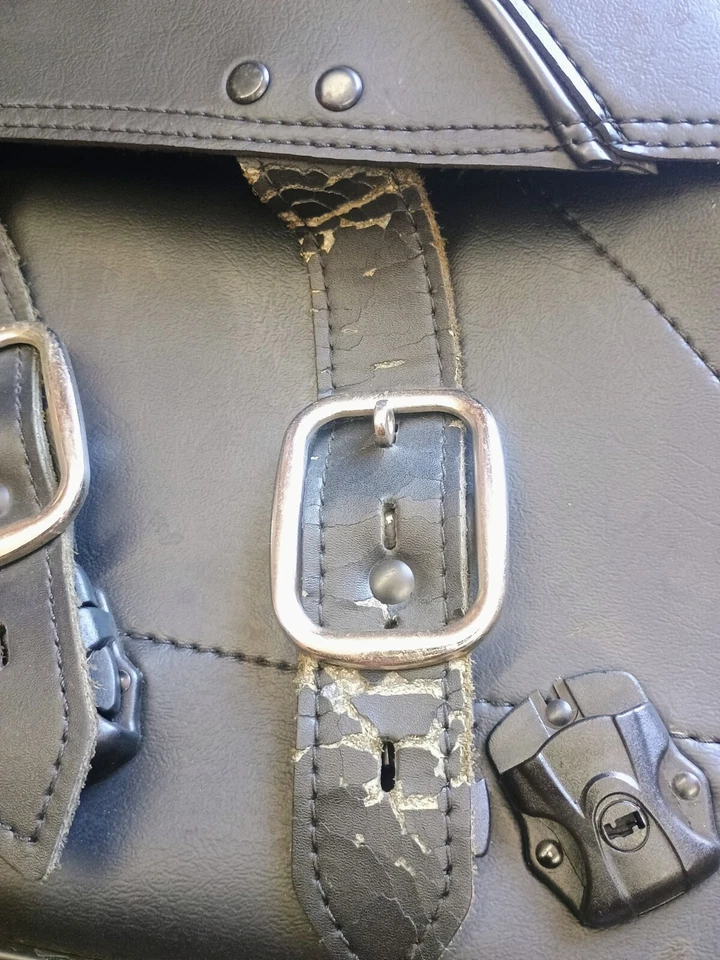 Alforjes de liberação rápida de montagem rígida Saddlemen 3501-0521 - Imagem 3 de 4