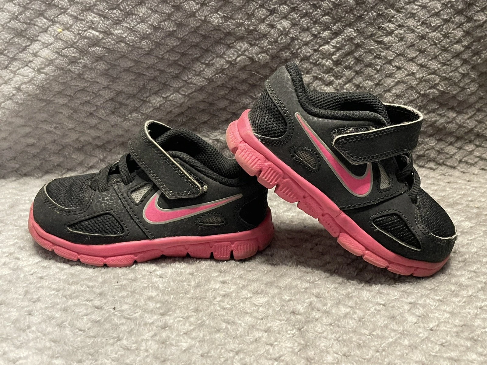 NIKE Flex Supreme TR 2 toddler 7C pink black shoes 7