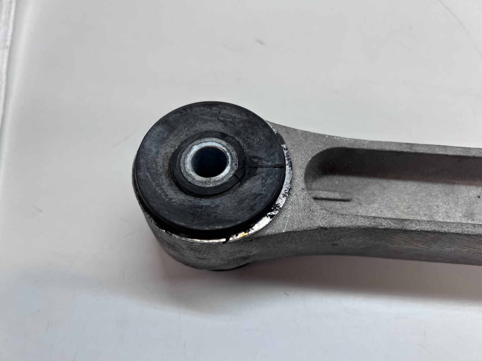 MCLAREN MP4-12C 650S Rear ENGINE MOTOR MOUNT ARM OEM 11F0507CP