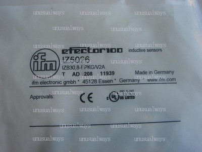 ONE NEW IFM IZ5026 INDUCTIVE SENSOR PROXOMITIY SWITCH *pz