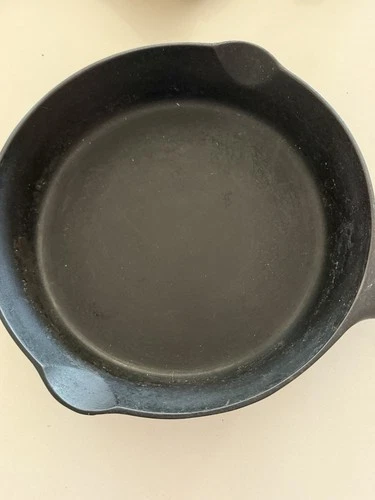 Griswold No. 6 Cast Iron Skillet Erie, PA 699S