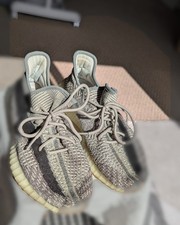 Size 11 - adidas Yeezy Boost 350 V2 Low Zyon