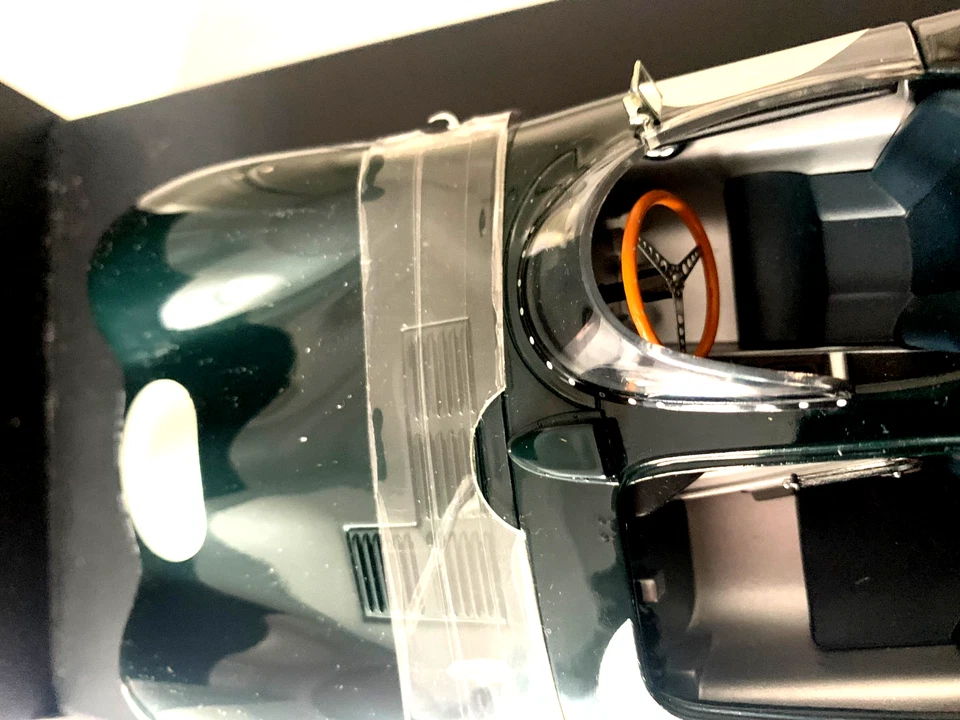 AUTOART MODELS JAGUAR D -TYPE LIMITED EDITION 73561. SHORT NOSE GREEN 73561 - Image 4 of 4