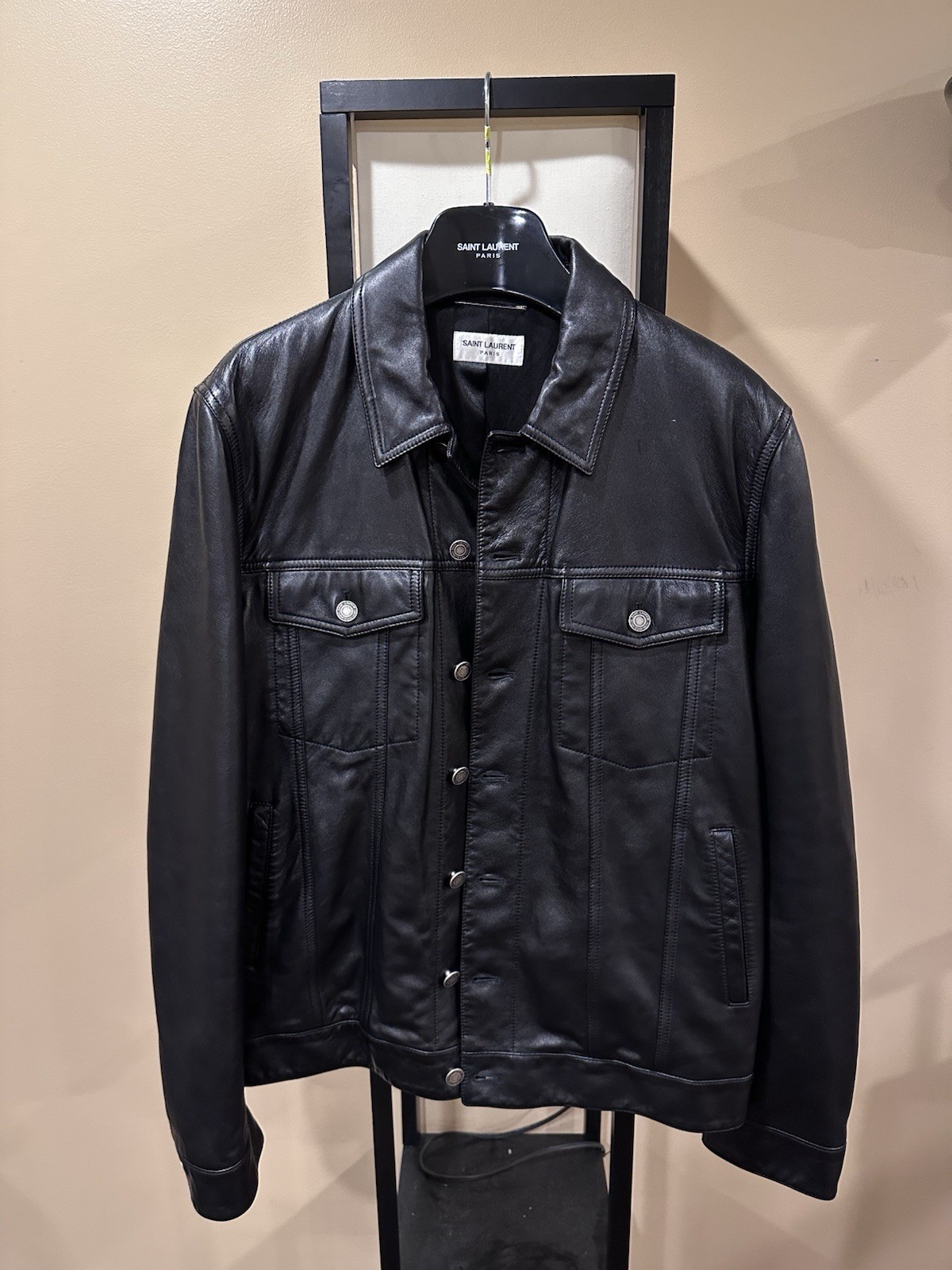 Giacca camionista Saint Laurent Paris 2021 pelle di agnello nera