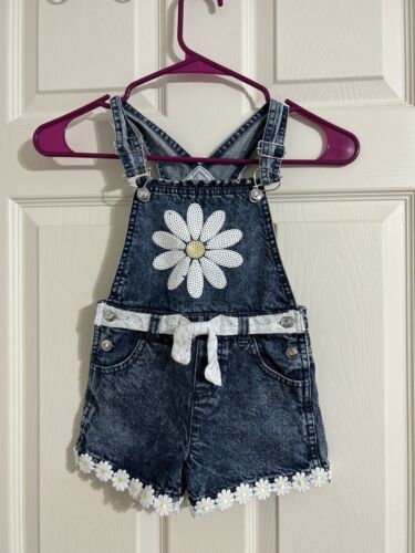 LITTLE LASS DAISY BLUE JEAN COVERALL SHORTS OVERALLS SEQUIN PATCH 4T DENIM - Picture 1 of 5