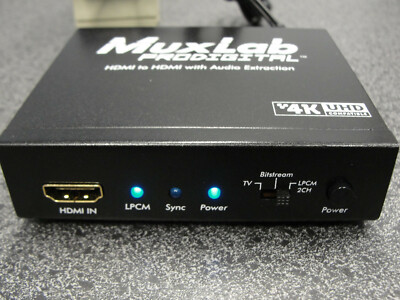 Muxlab 500431 HDMI Repeater with Audio Extraction 4K-UHD, optical & 3.5mm analog