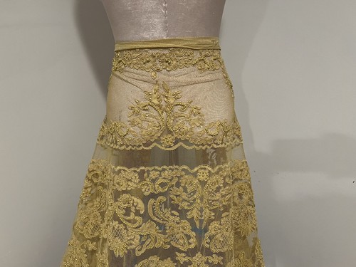 Gold Corded Embroidery Sequins Beads Bridal Lace Fabric 50” Width 1 Yard - 第 2/9 張圖片