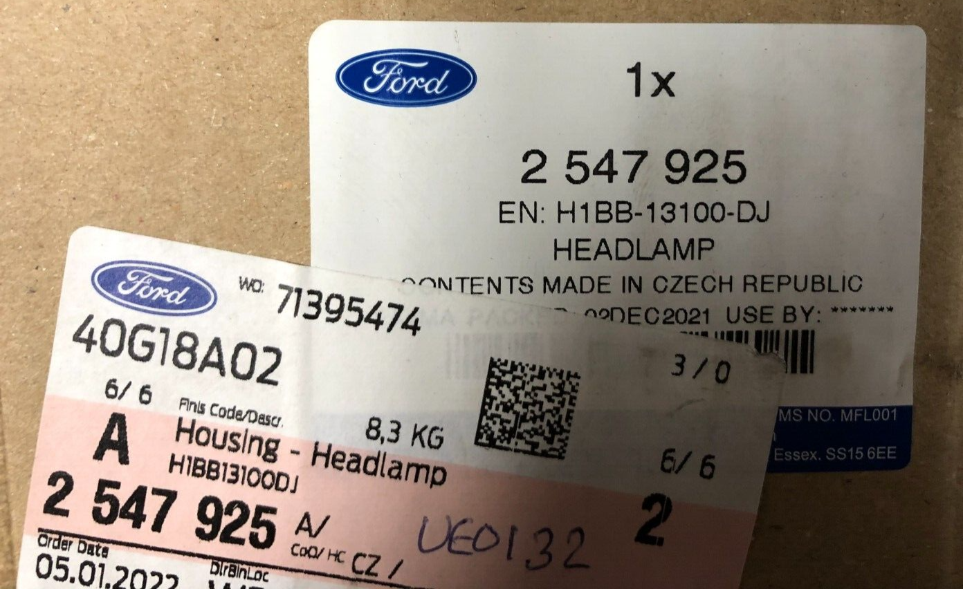 Genuine Ford Fiesta MK9 Drivers Side Level 2 Headlight Lamp 2017  