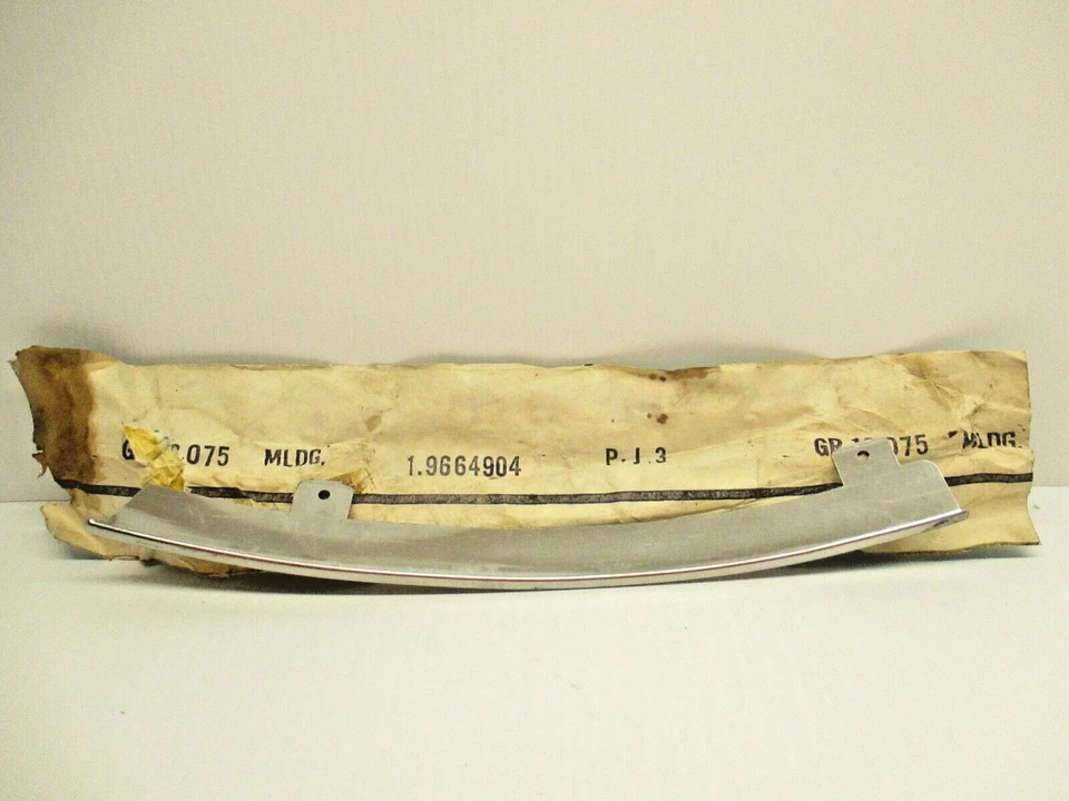 NOS 1973-1977 PONTIAC GRAND PRIX LH Pillar Scalp Molding Trim Chrome GM #9664904 - Image 3 of 4