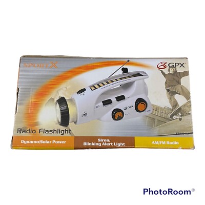 GPX  Alert Radio Flashlight Emergency Siren Hand Crank Solar Am/fm