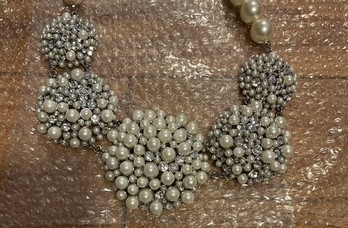 Boston Proper Gorgeous Precious Pearl Statement Necklace NWT Rhinestone/Pearl - Picture 8 of 14