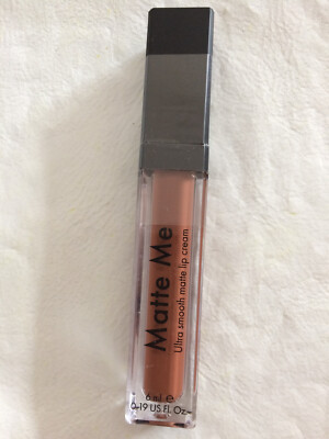 Sleek Matte Me Ultra smooth matte lip cream 6 ml - 1161 Roasted Almond