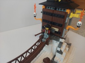 LEGO #7417 ORIENT EXPEDITION TEMPLE OF MOUNT EVEREST COMPLETE BOX & INSTRUCTIONS