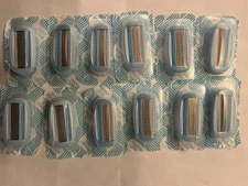 Schick Hydro Silk Razor (lot of 12 Refill Cartridges Brand New Free Shipping