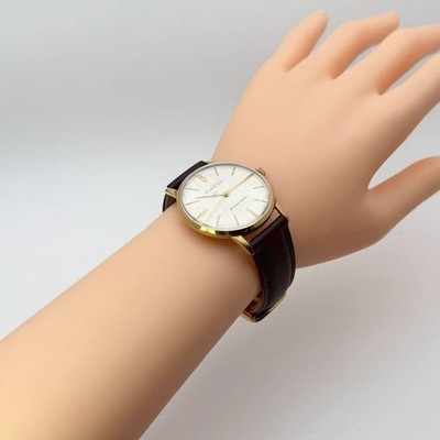 Seiko J15002 Crown Gold Feather Wristwatch Vintage 21 Jewels