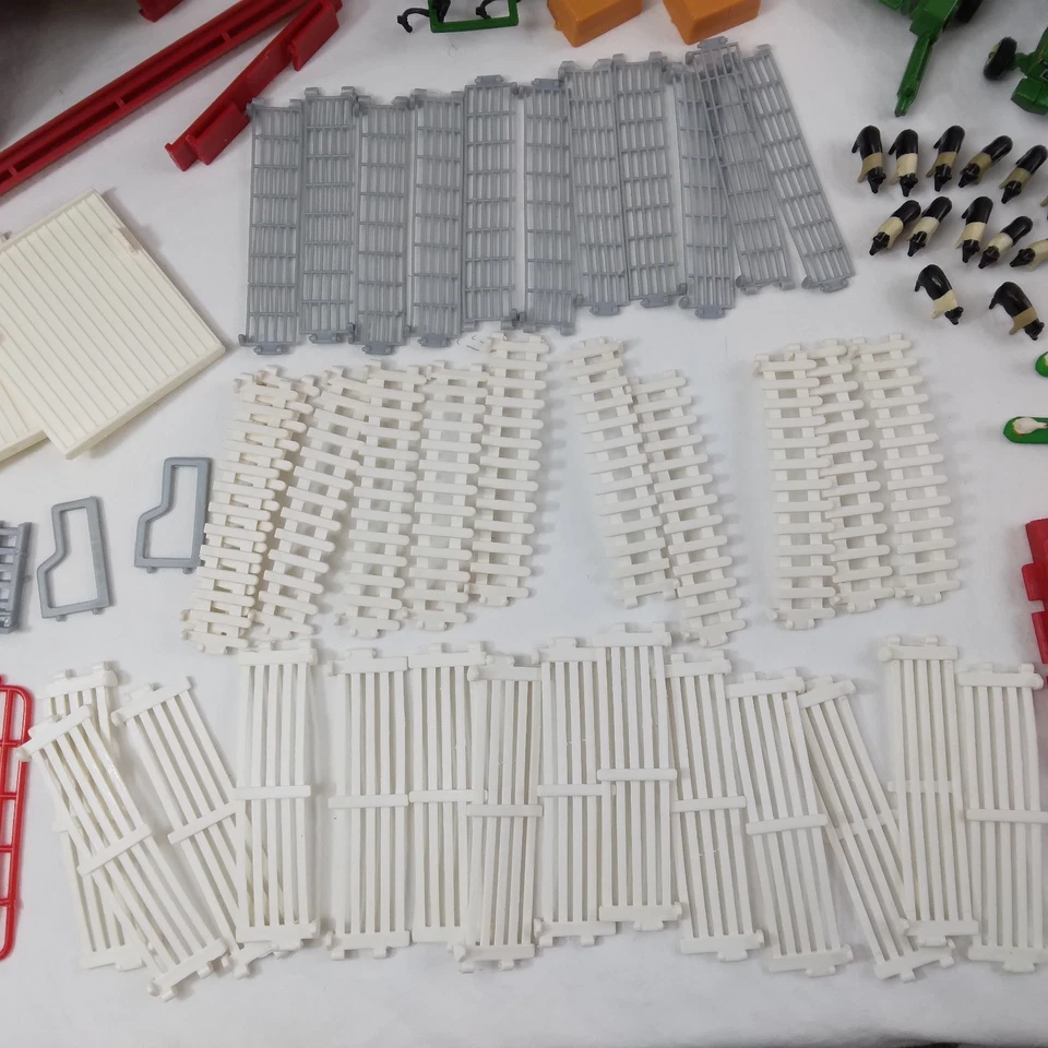 1/64 Ertl Farm Country Deluxe Farm Set Vintage 1990 Used Incomplete Read - Image 4 of 4