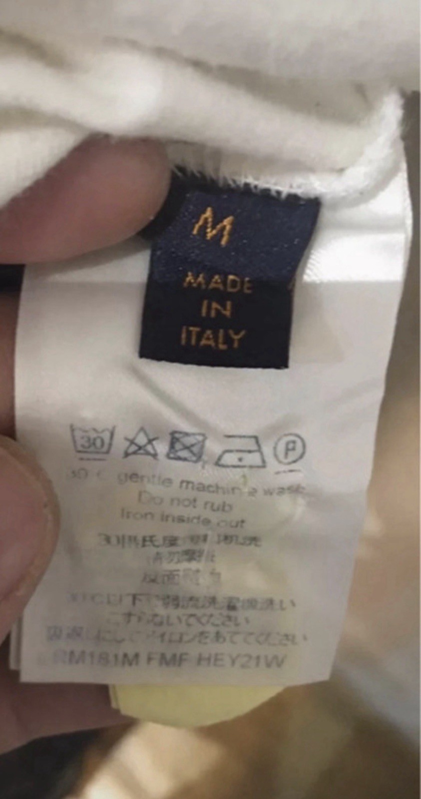 LOUIS VUITTON THICK TOWEL FEEL “CITIES” T-SHIRT SIZE MEDIUM RRP £1400 image 9