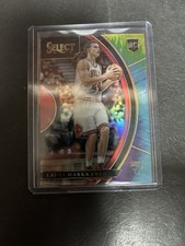 2017-18 Panini Select Concourse Lauri Markkanen #8 Tie-Dye Prizm /25 (RC)