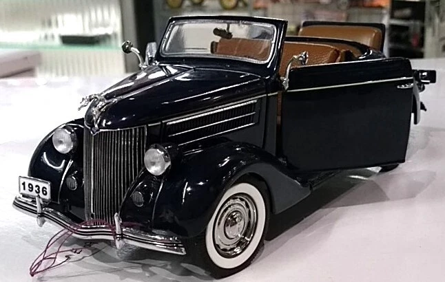 Ford Deluxe Cabriolet 1936 convertible, diecast 1/24 de Danbury como nuevo Foto 3 de 4