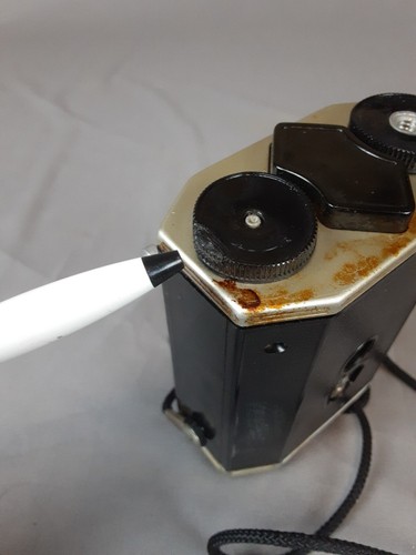 Vintage Antique 1940 KODAK BROWNIE REFLEX SYNCHRO MODEL CAMERA needs cleaning - Picture 8 of 8