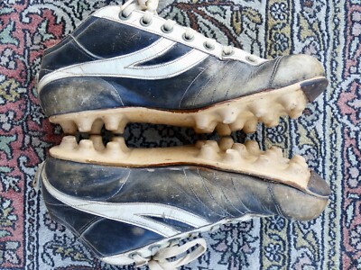 Vintage football cleats black leather Sz 8.5 quick stripe soccer