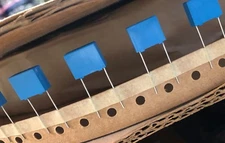 EPCOS FILM CAPACITOR 0.047uF 10% 400V RADIAL ***NEW***  Qty.10