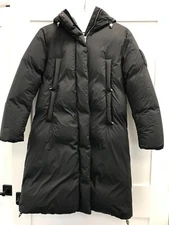 Moose Knuckles Women's XS Black Hooded Down Jacket (C-86)