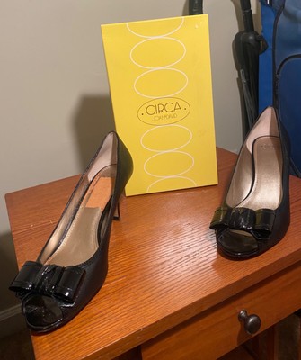 womens size 11 kitten heels