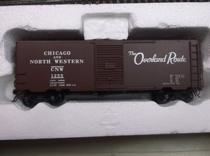 HO PS-1 40 Ft. Box Car. Chicago North Western1255. InterMountain O/B