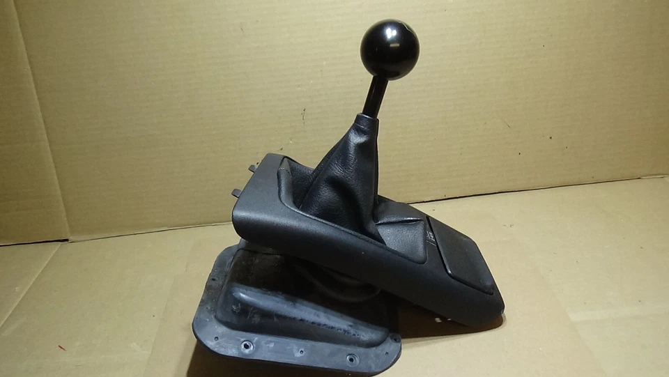 1993-1997 Chevrolet Camaro Manual Transmission Shifter Assembly - Image 2 of 4