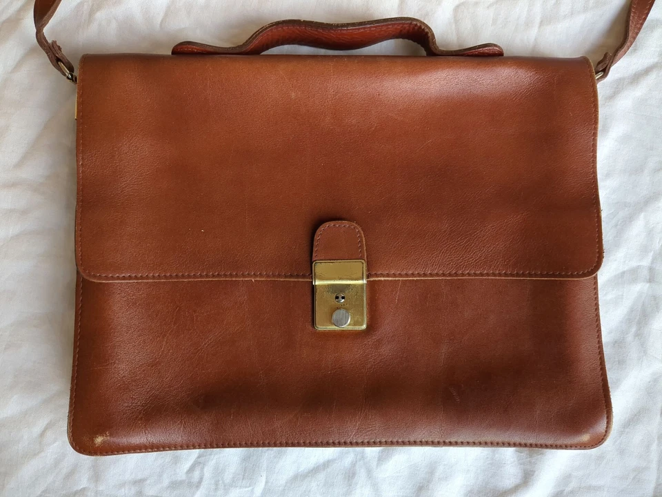 Sac à bandoulière pour homme en cuir brun rouge compact 31x23x6cm 3compartiments - Photo 2/4