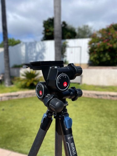 Manfrotto 410 Junior Geared Tripod Head - Picture 2 of 5