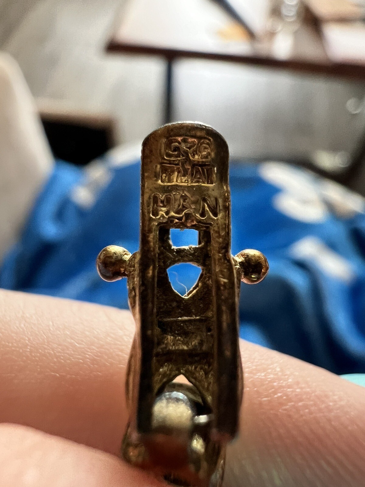 Picture 5 of 6