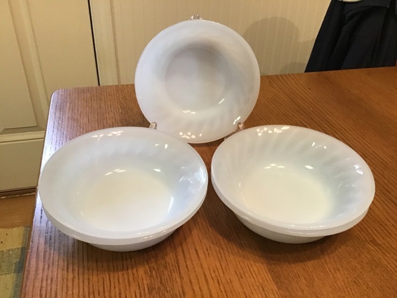 Vintage FIRE KING BLUE AZURITE SWIRL Berry Bowls  4 3/4” Set Of 5
