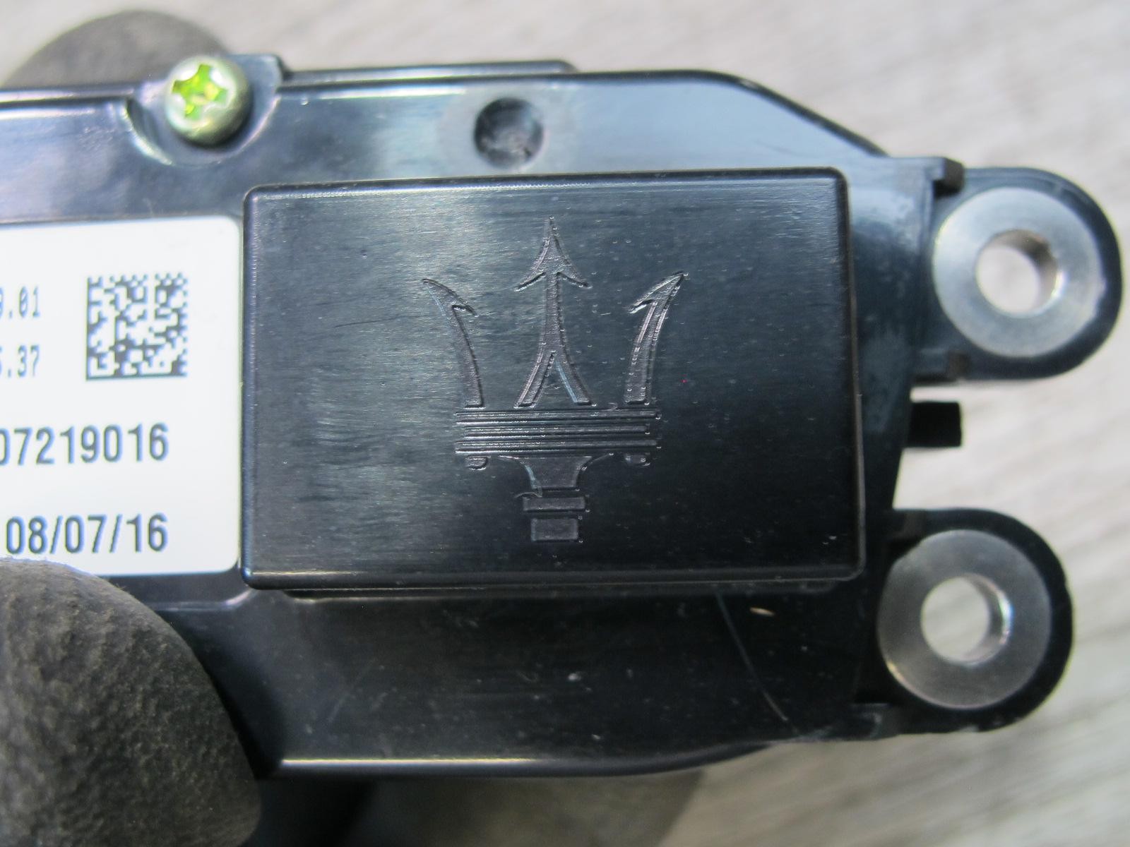 17-20 MASERATI LEVANTE M161 A/C HEATER AIR VENT CLIMATE CONTROL SWITCH PANEL